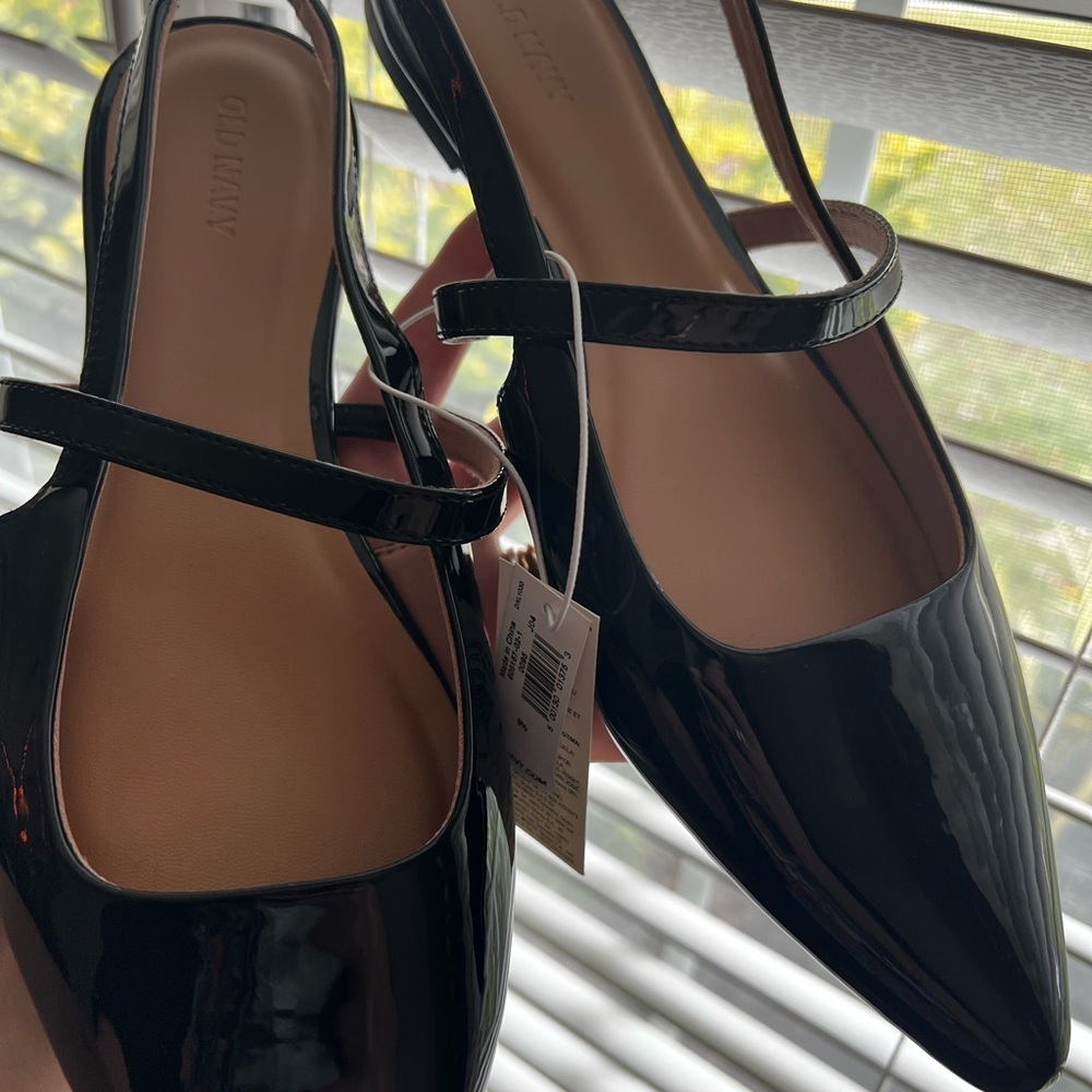Old Navy Black Slingback Flats